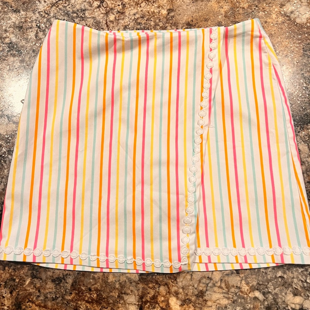 NWOT Crown & Ivy skort